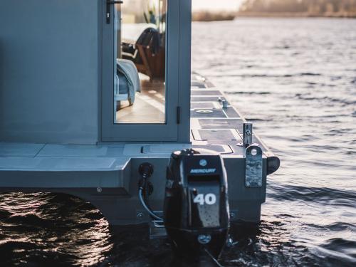 voordeel van een catamaran romp t.o.v. een single hull boot